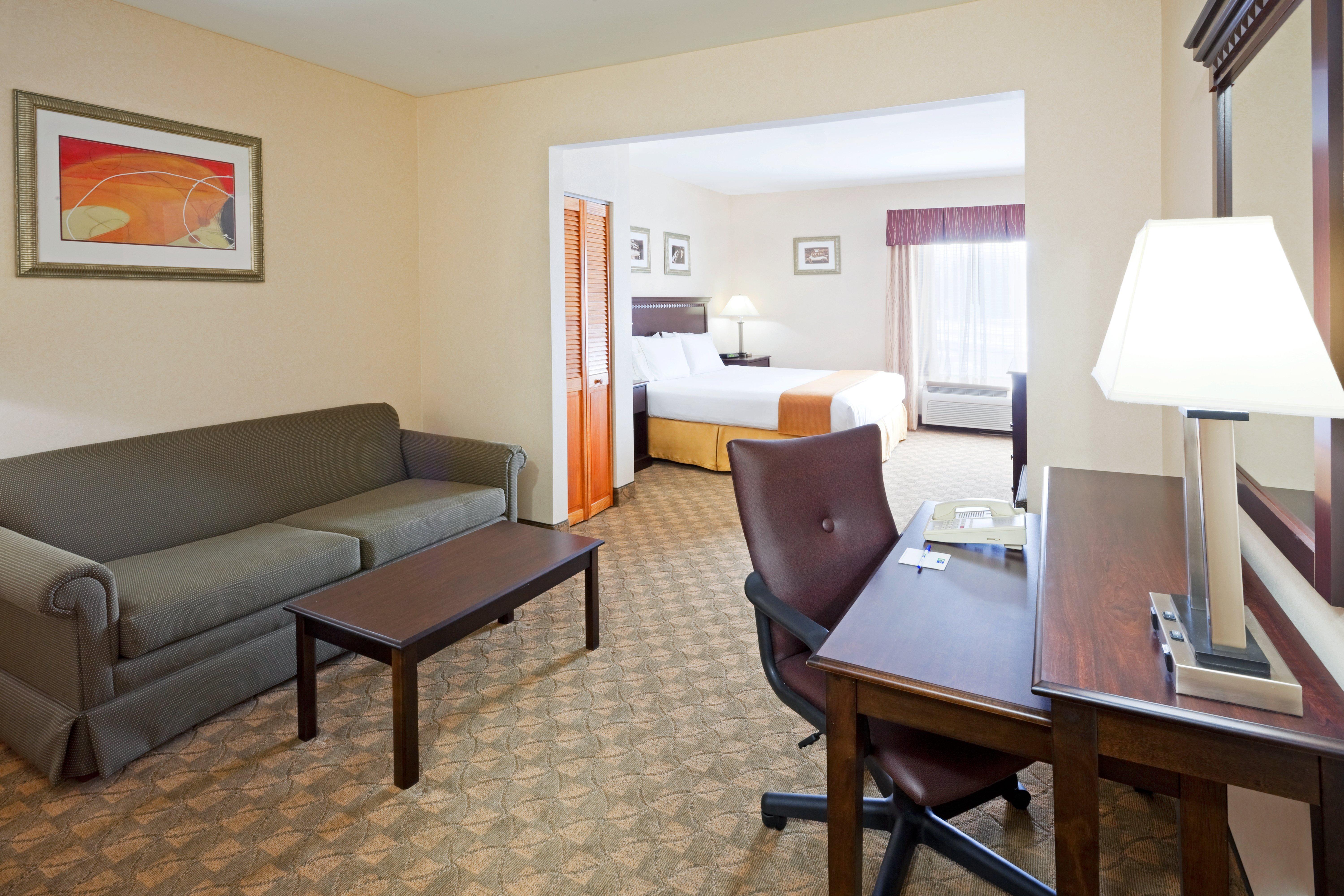Holiday Inn Express & Suites Carneys Point - Pennsville By Ihg Buitenkant foto
