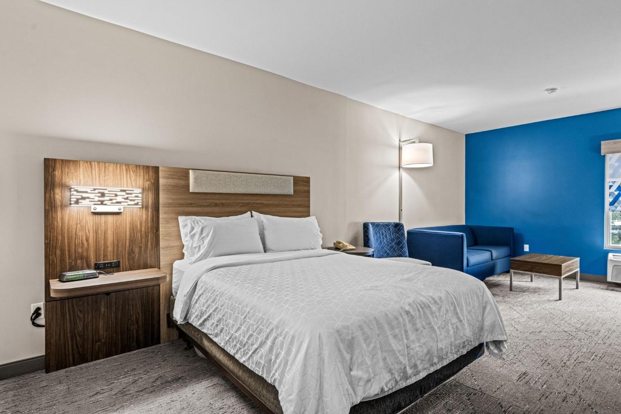 Holiday Inn Express & Suites Carneys Point - Pennsville By Ihg Buitenkant foto