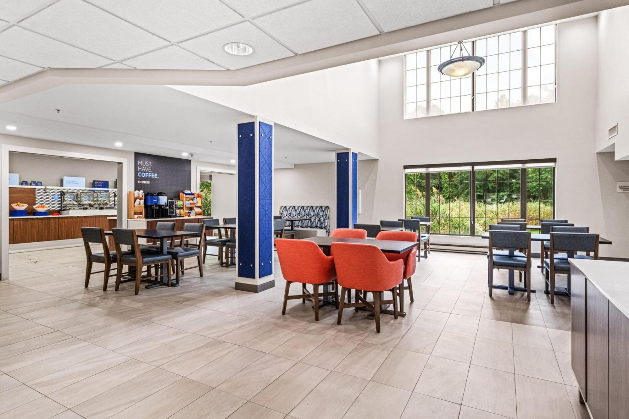 Holiday Inn Express & Suites Carneys Point - Pennsville By Ihg Buitenkant foto