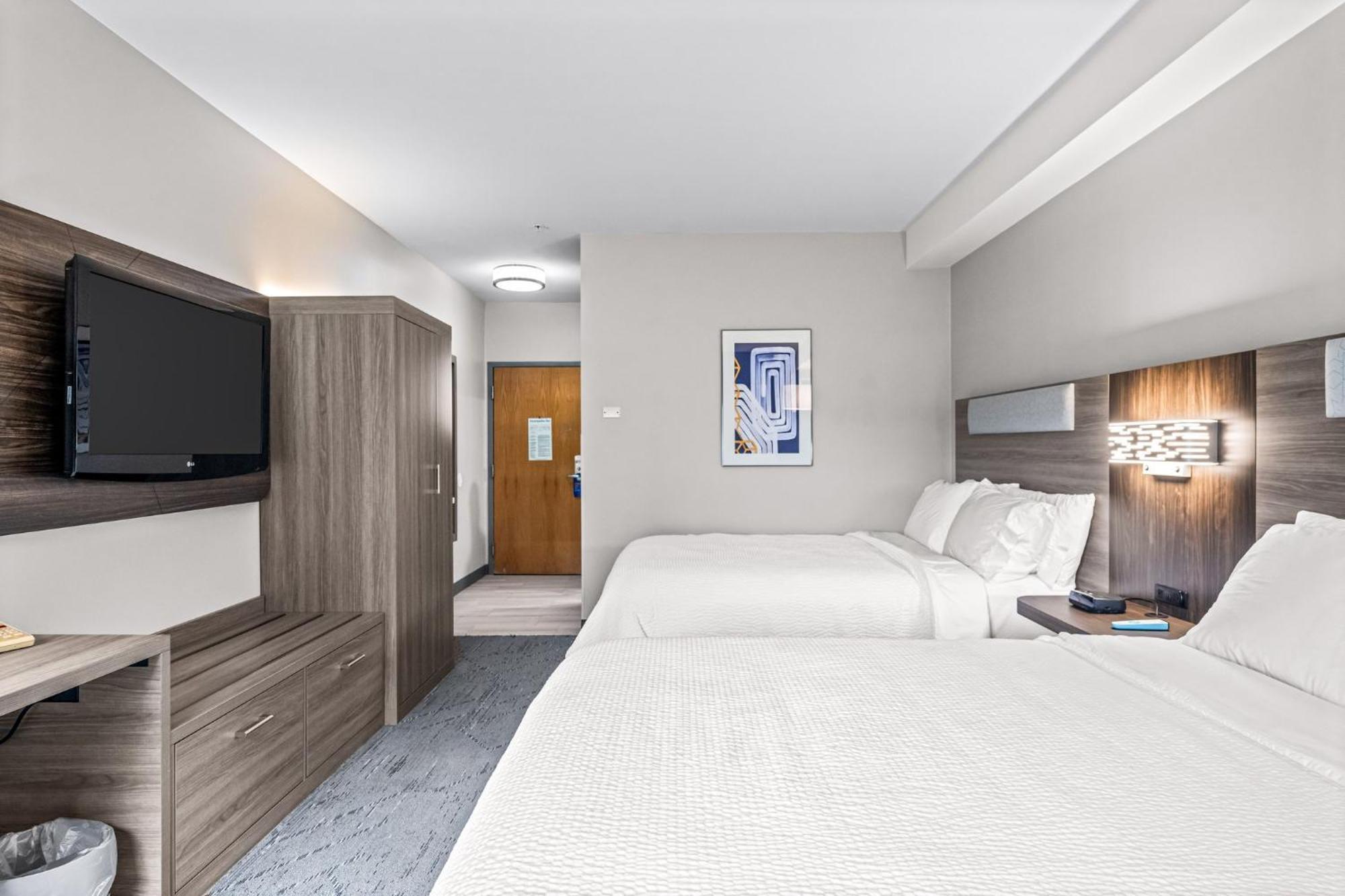 Holiday Inn Express & Suites Carneys Point - Pennsville By Ihg Buitenkant foto
