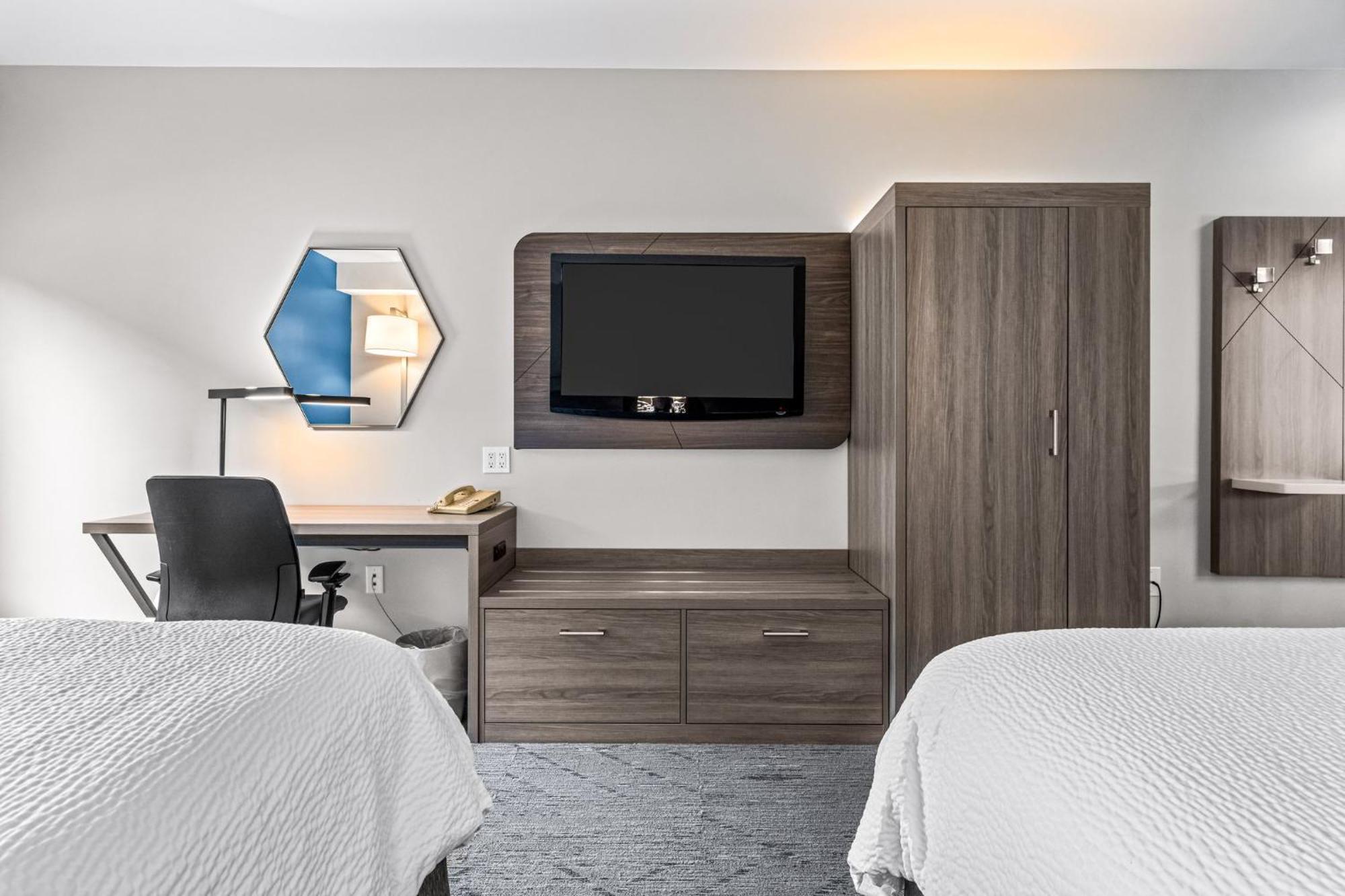 Holiday Inn Express & Suites Carneys Point - Pennsville By Ihg Buitenkant foto