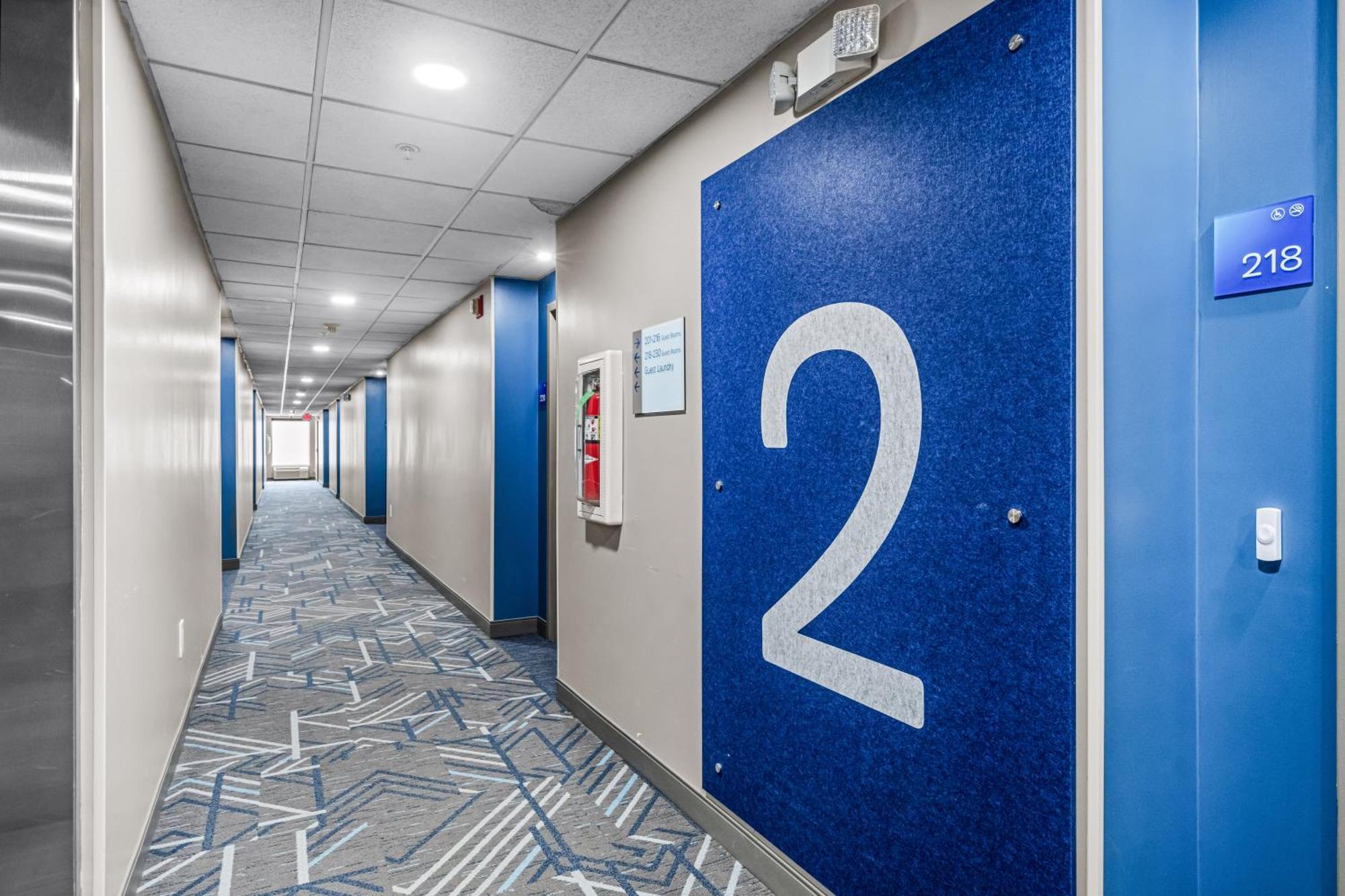 Holiday Inn Express & Suites Carneys Point - Pennsville By Ihg Buitenkant foto